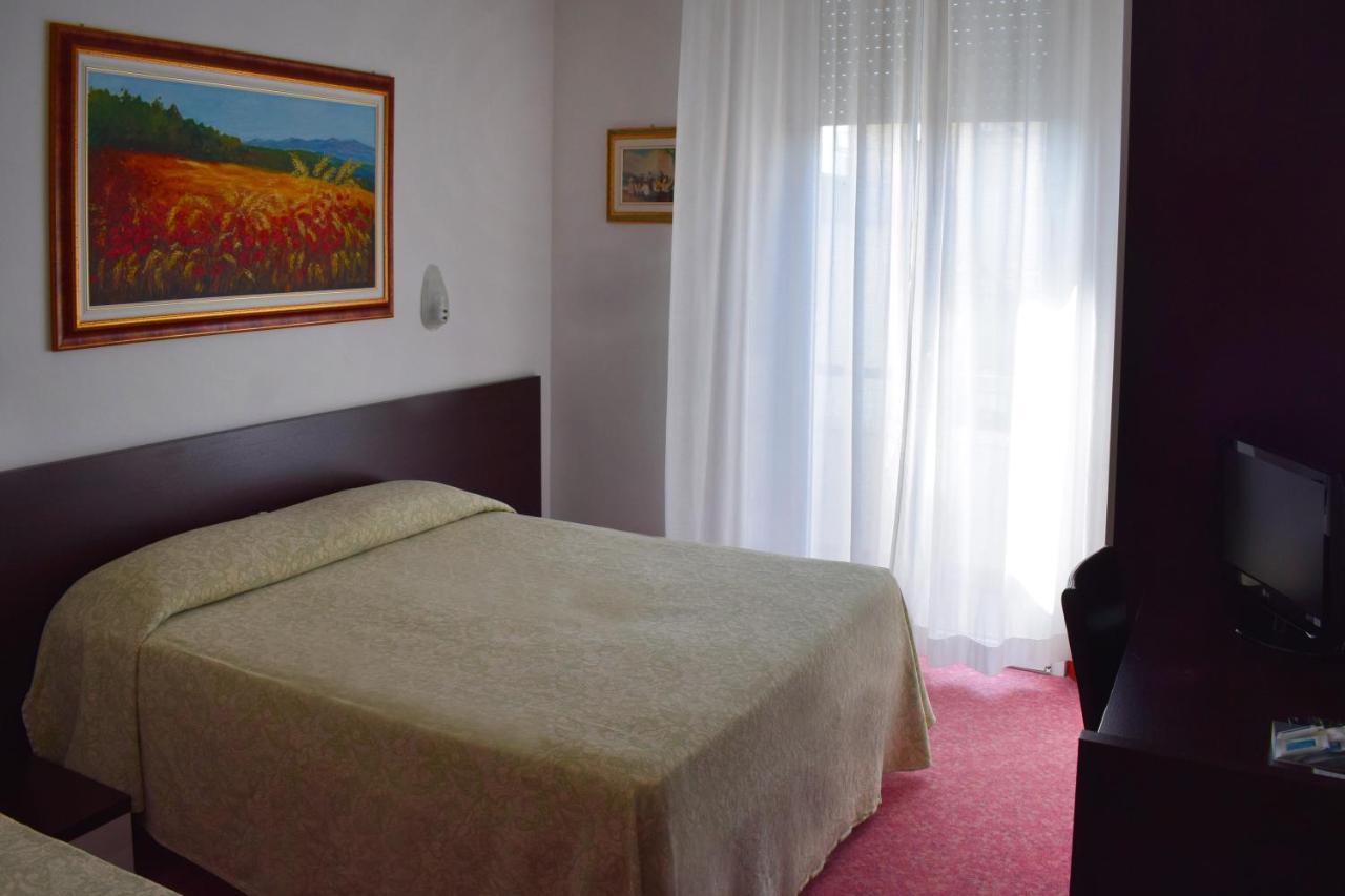 Hotel Igea Spiaggia Μπελάρια-Ιτζέα Μαρίνα Εξωτερικό φωτογραφία