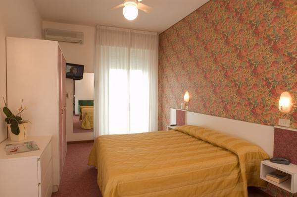 Hotel Igea Spiaggia Μπελάρια-Ιτζέα Μαρίνα Εξωτερικό φωτογραφία