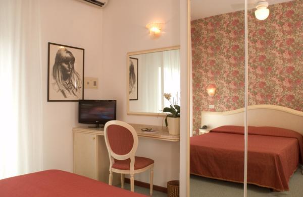 Hotel Igea Spiaggia Μπελάρια-Ιτζέα Μαρίνα Εξωτερικό φωτογραφία