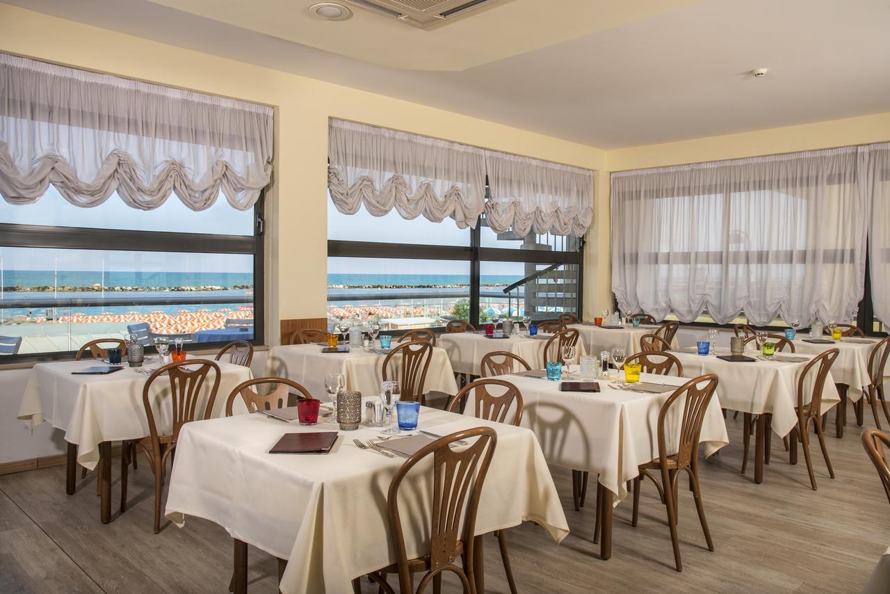 Hotel Igea Spiaggia Μπελάρια-Ιτζέα Μαρίνα Εξωτερικό φωτογραφία